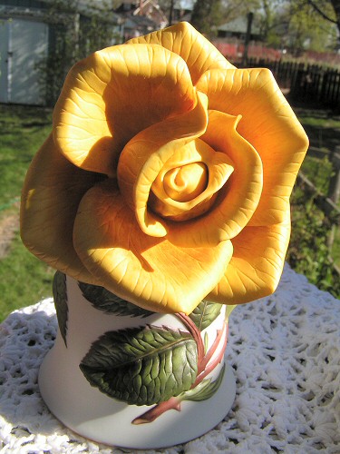  Franklin Mint, США. The Rose of Gold, художник Leslie Greenwood, 1986. Вот такие цветуёчки, стало быть. Маленький осколок жизни некоей миссис Вильямc из штата Техас...