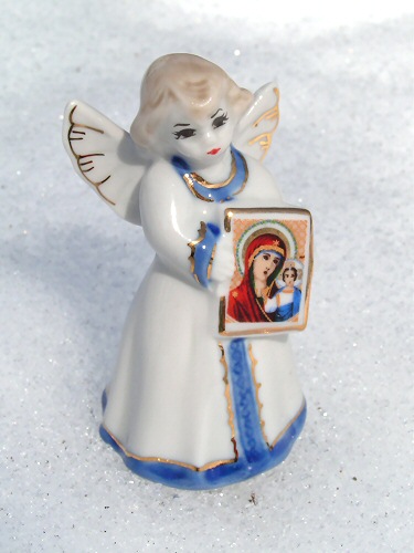 Ангел, маленький
совсем. Кисловодский фарфор.
